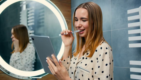 DIY Dental Hacks on Social Media: Which “Tricks” Can Actually Harm Your Smile