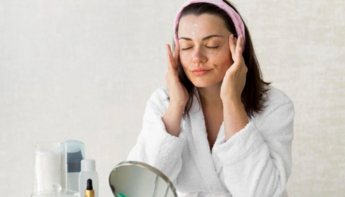 How Seasonal Weather Changes Your Skin Needs: Updating Your Routine for Summer and Winter
