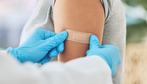 Vaccine Side Effects: What’s Common, What’s Rare and When to Call a Doctor